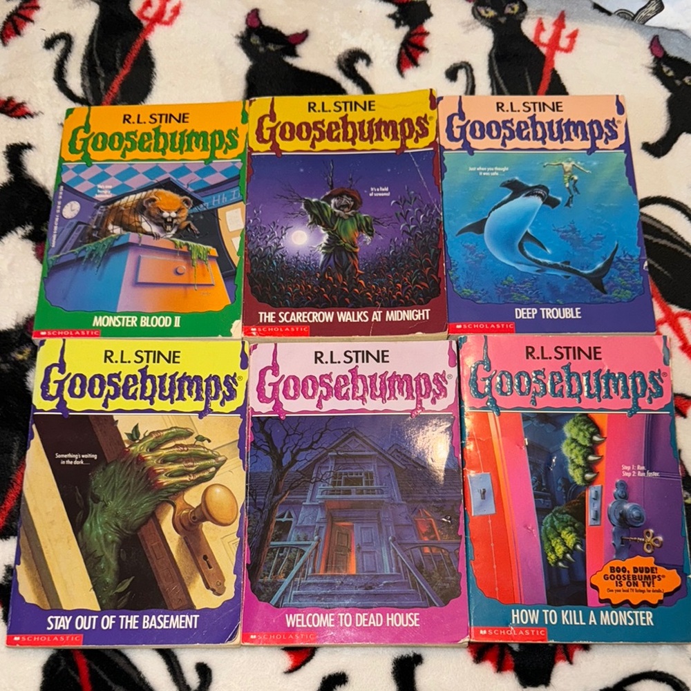 Vintage Goosebumps Book Set